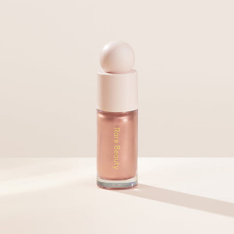 Rare Beauty Positive Light Liquid Luminizer Highlight 15 mL in Mesmerize