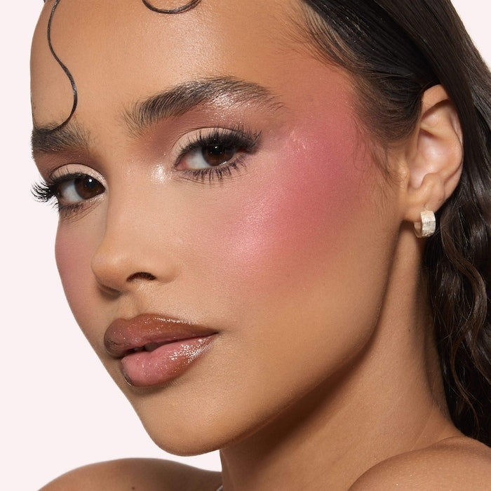 Huda Beauty Blush Filter Blurring Blushlighters Palette in Rose Berry